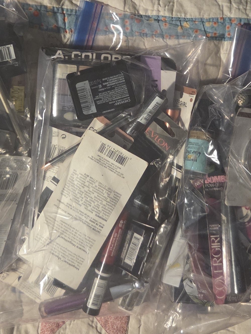 30 Piece Random Full Size Cosmetic/Applicators